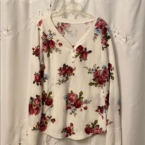 Time and Tru women’s top